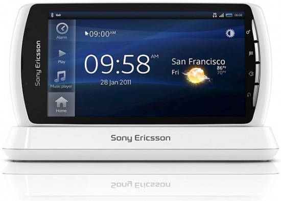 o2 delay Sony Ericsson Xperia Play launch due to Software problems