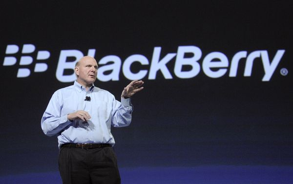 Microsoft CEO joins RIM stage to announce Bing for Blackberry