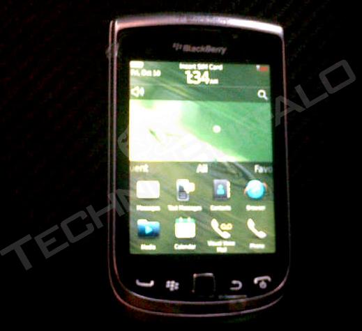 Blackberry Torch 2 pictures appear