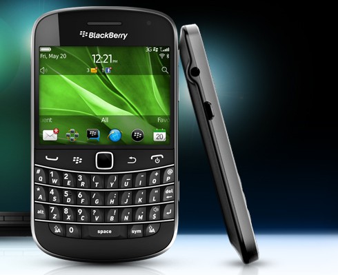 BlackBerry Bold 9900 and Bold 9930 officially unveiled by RIM