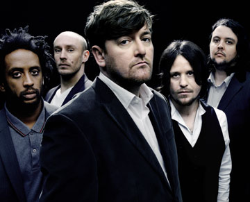 Elbow Performing 3D Broadcast