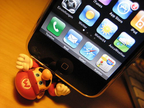 Nintendo Shareholders Pushing for iPhone Games