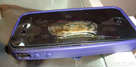 Gadget Inferno! iPhone 4 Catches Fire While Charging, Galaxy S II Explodes in Man’s Pocket
