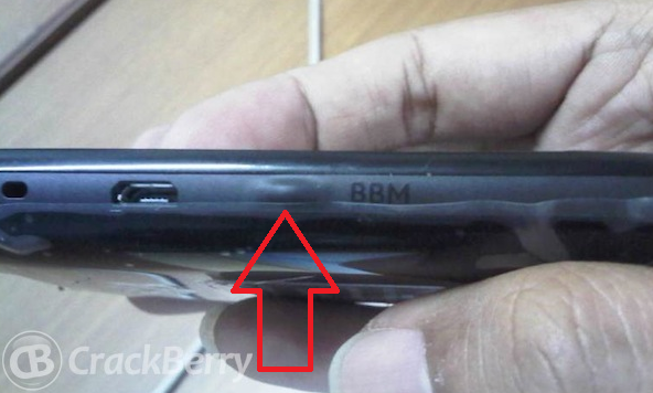 BlackBerry Curve 9320 is the First to Feature a Dedicated BBM Button