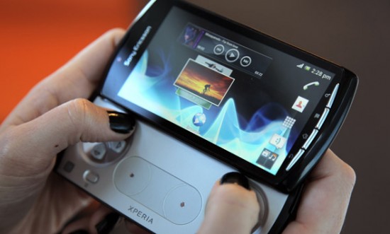 Officially Confirmed and Explained: Sony Removes XPERIA Play From ICS Update List