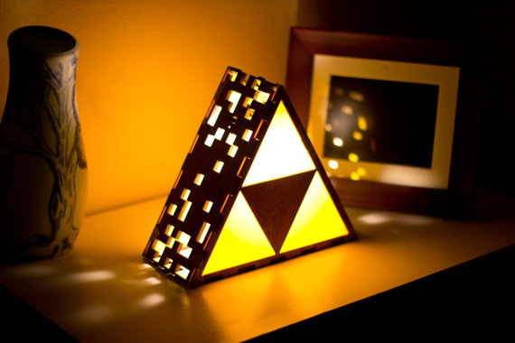 Legend of Zelda Inspired Tri Force Lamp Goes on Sale Through Etsy