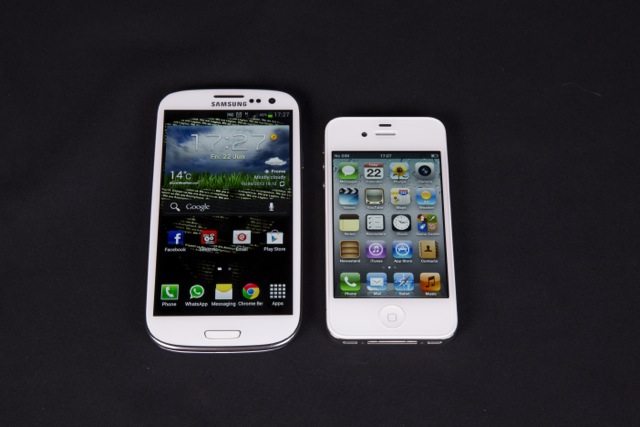 iPhone 4S vs Samsung Galaxy SIII