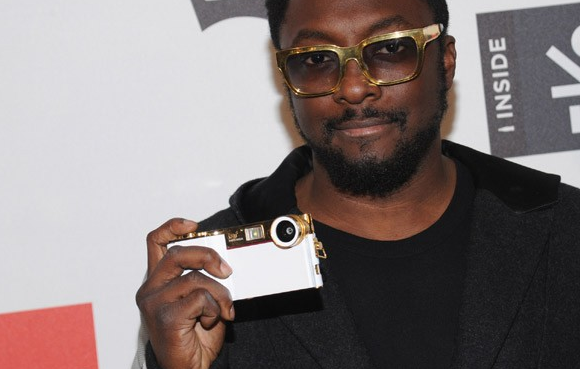 Will.i.am to transform your iPhone’s camera into a “genius phone” with new accessory