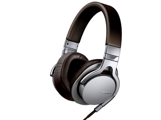 Sony offering free £299 MDR-1R headphones with Xperia Z pre-orders