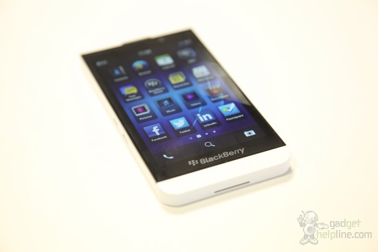 BlackBerry 10-running BlackBerry Z10 available SIM free in the UK now