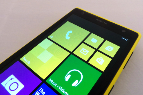 Nokia Lumia 1020 Front UI