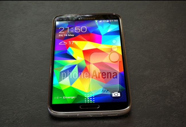 New images of Samsung Galaxy S5 Prime appear online!