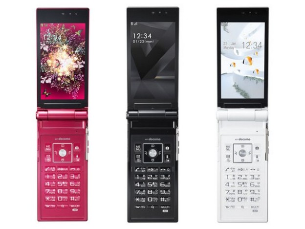 Flip Phones Still Huge In Japan
