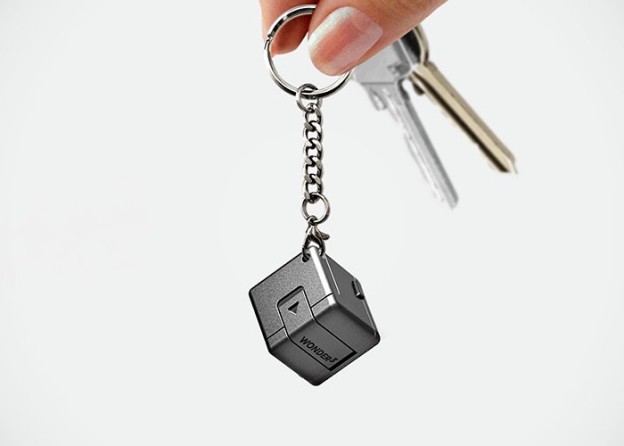 WonderCube – the key ring that offers 8 mobile essential Smartphone accessories (Video)